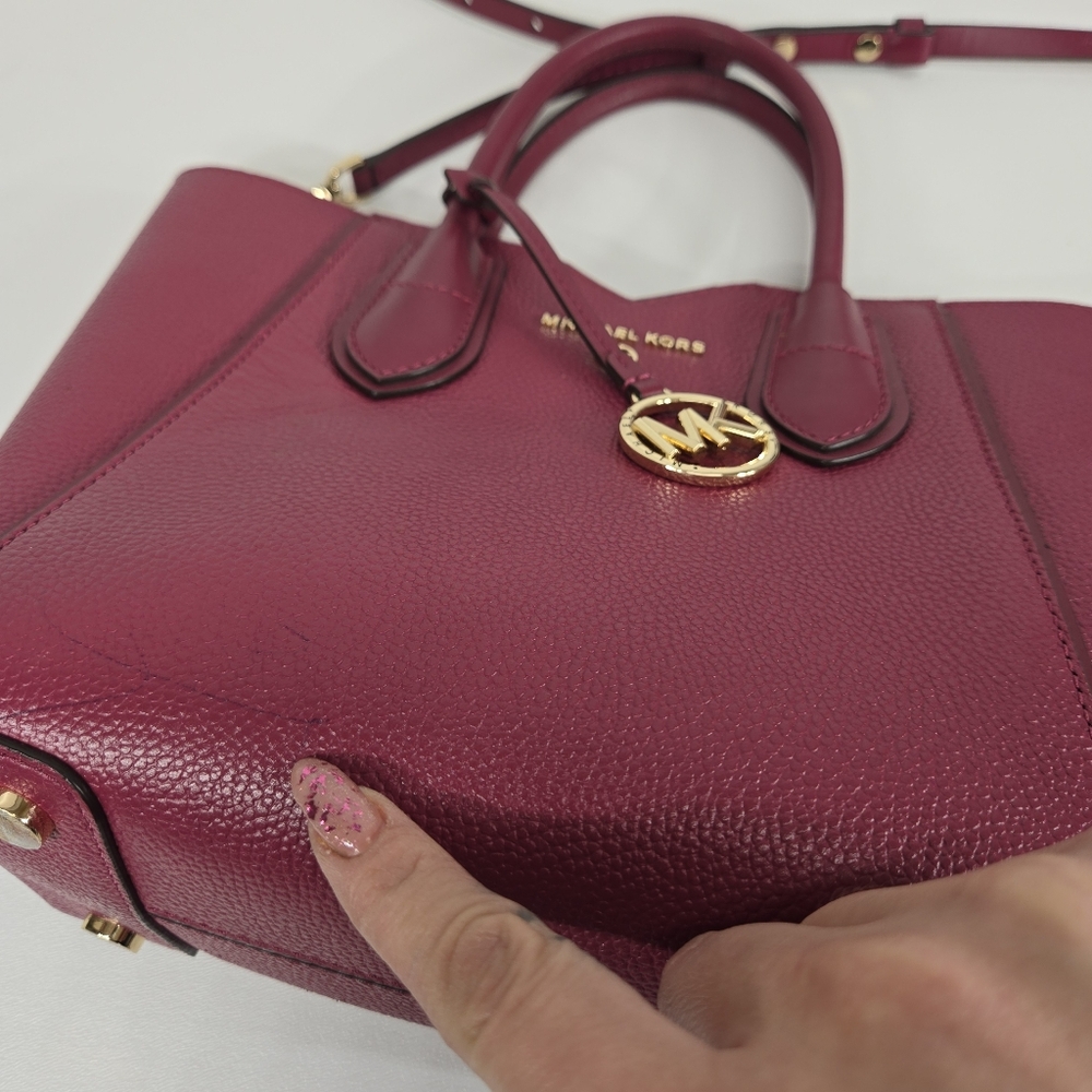 Michael Kors Mae SM Messenger Tote Crossbody Bag In Cranberry Color Gold Hardwar - Picture 4 of 17